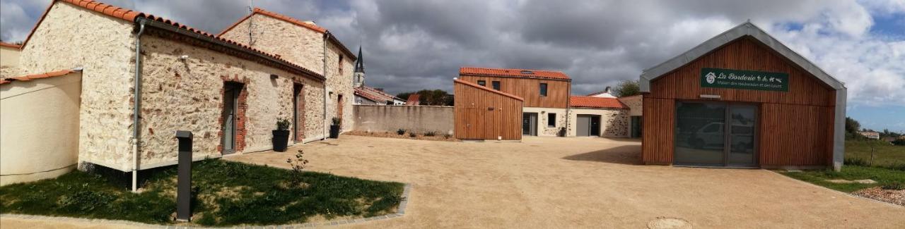La Borderie - Maison Des Randonnees - Gite Etape - Gite De Groupe Vaire Ngoại thất bức ảnh